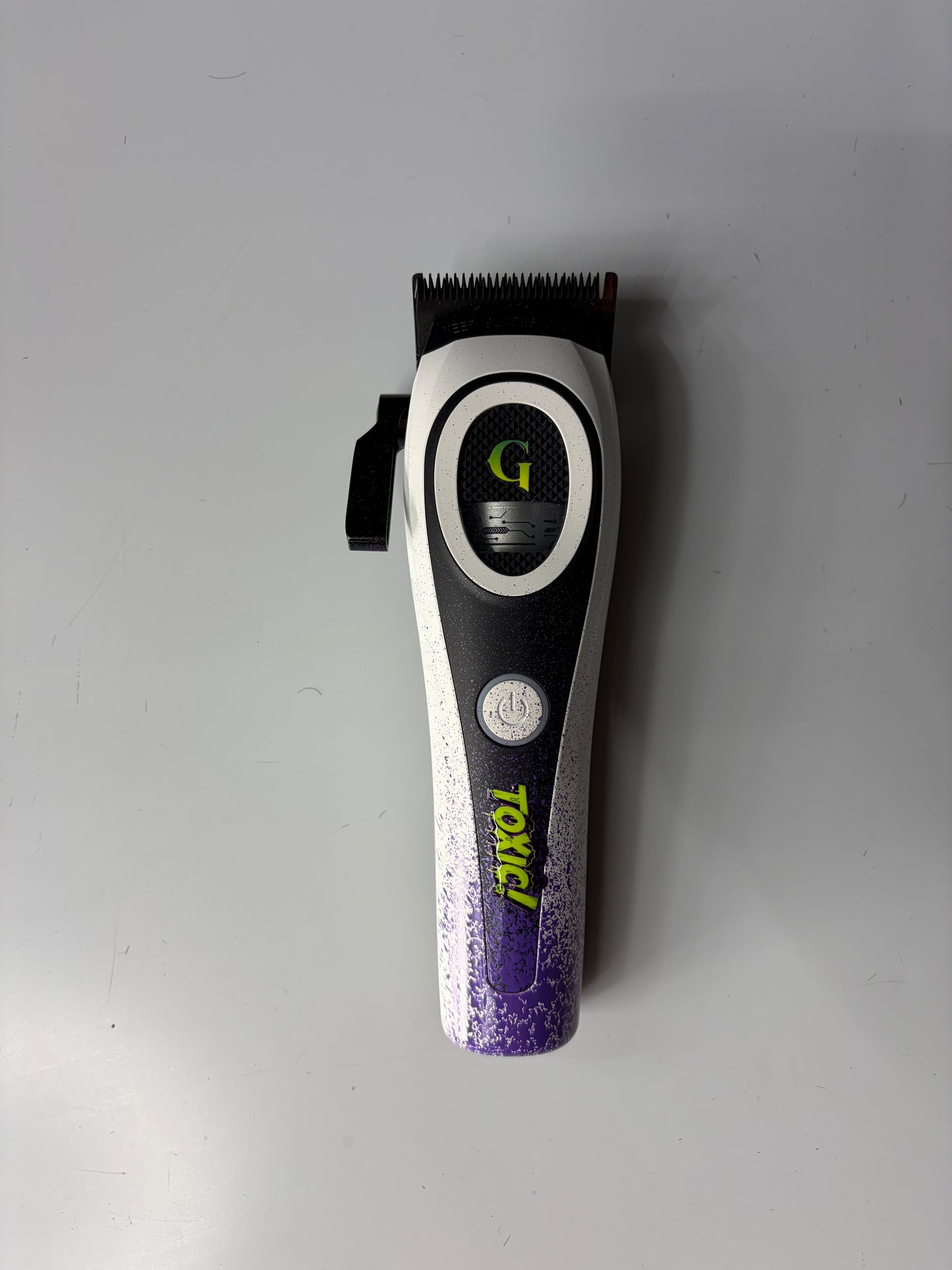 Toxic clippers